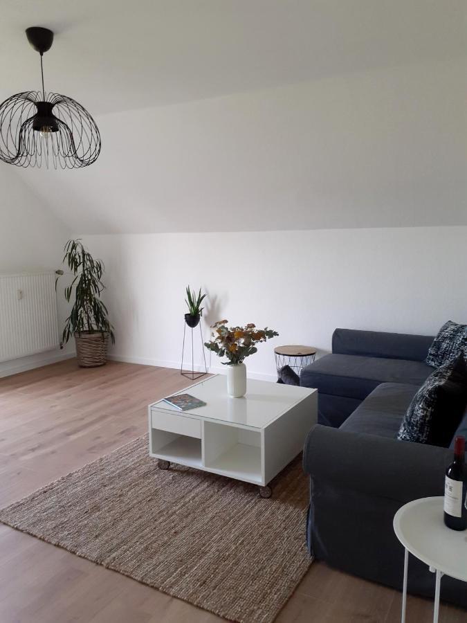Eifelstern-Schoene Ferienwohnung Mit Balkon Kalenborn-Scheuern ภายนอก รูปภาพ