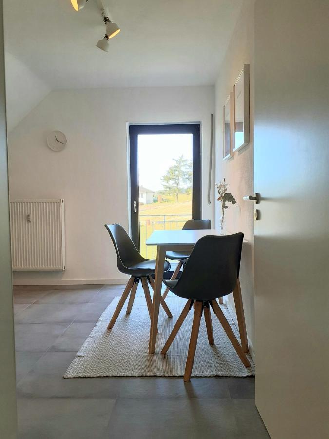 Eifelstern-Schoene Ferienwohnung Mit Balkon Kalenborn-Scheuern ภายนอก รูปภาพ
